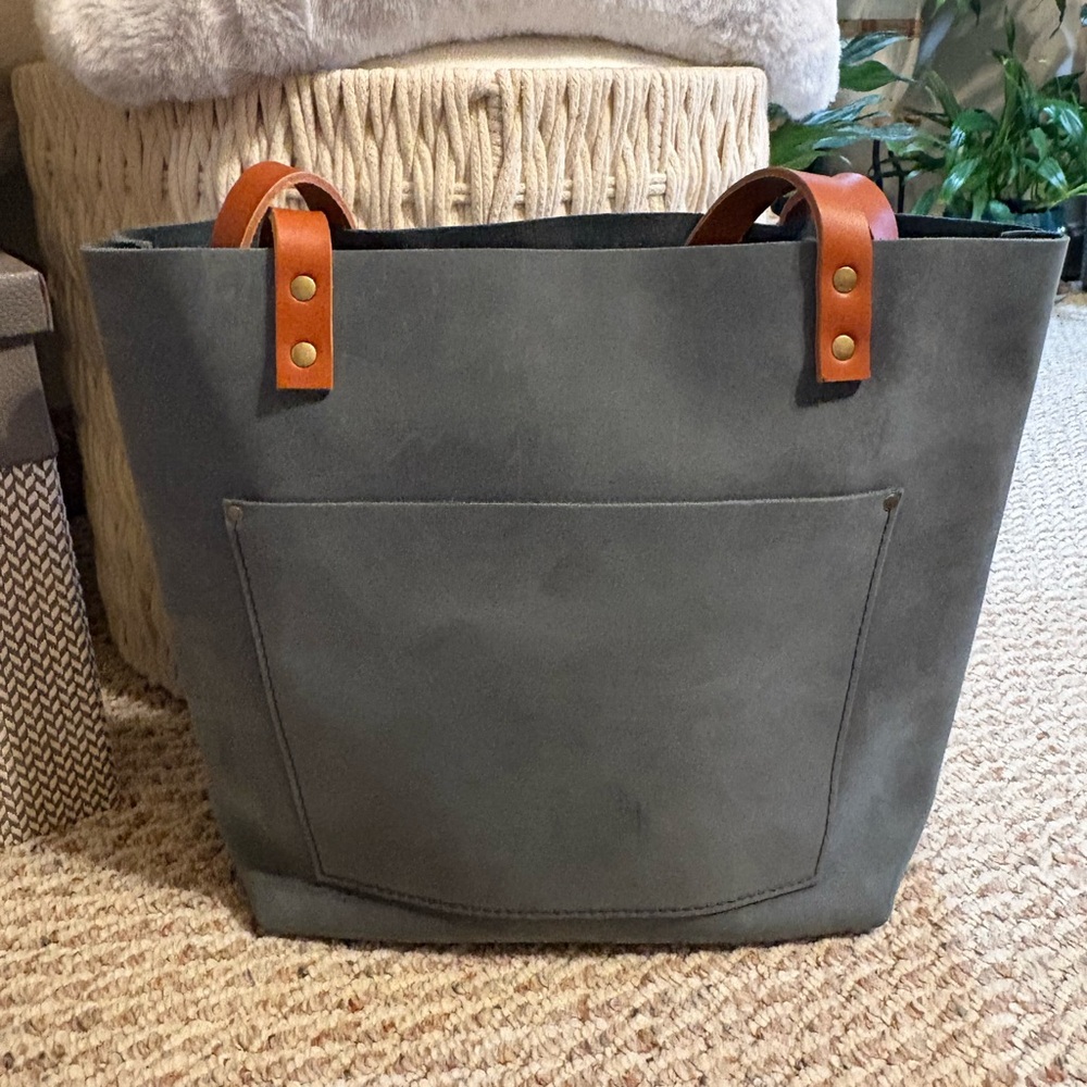 Portland Leather Goods Storm Medium Classic Tote with Tan Handles